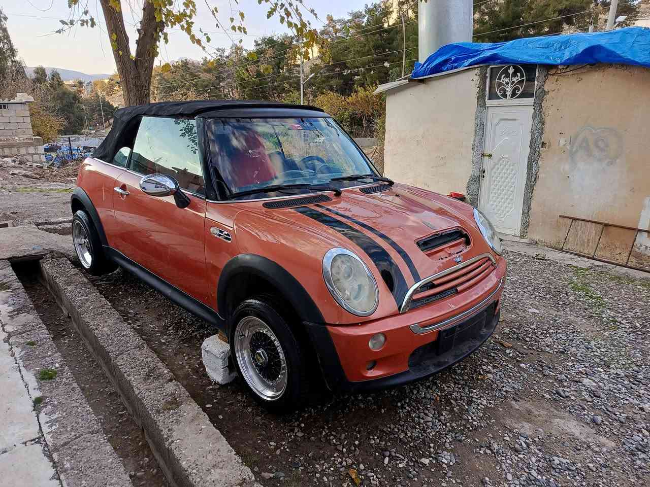 سڵاوی خوای گەورە لە ماڵی هەموولایەک
مینی کوپەر بۆ فرۆشتن یان گۆڕینەوە 
علوجە ساغە 
مۆدێلی 2005
گێڕ عادی 
مەکینە 16 ی تۆربۆ 
سەقف کەشف 
2 دەرگا 
جام کارەبای 
بێ بۆیاخ 
بێ دەعم 
پشت و پێشی کەپسە 
دەعم و لێدراوی بەشەرت
خایسی نییە
کارەبای هەمووی بەشەرت
ماڵی مەدەنی بەشەرت هەتا هەتایە
ناونیشان قەزای دوکان 
بۆ سعر 
تەلەفۆن بکە یان نامە بنێرن لەخزمەتانام 
0771 993 88 59
