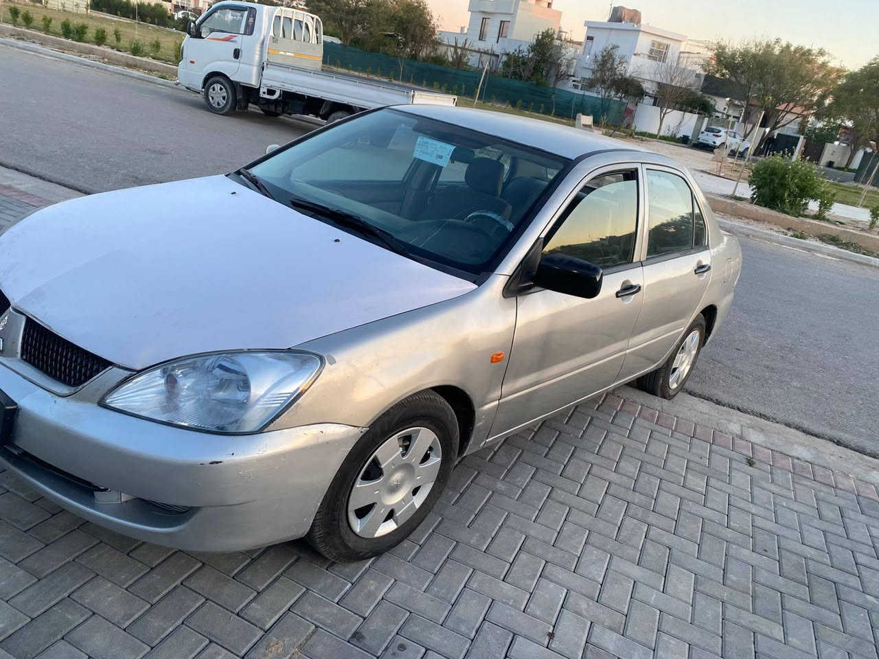 لانسةر 2007 اوتوماتیک سلفەر..بدون ضربة بدون بدون حادث. دواخل اشرط.تبرید ثاج.اربع تايرات جدد..سليمانية لحد نهاية 2027. عنوان . کفری کلار..سعر67... معاملة..***********
