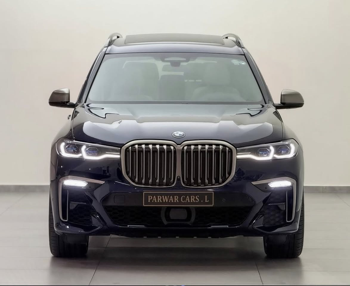 طلب خاص شركة العروش
طلب خاص شركة العروش 
BMW X7 M50i Individual 
بي ام دبليو اكس٧ خليجي شركة العروش طلب خاص ( اندفيجوال) 
موديل : ٢٠٢١ 
الممشى : ٧٥٠٠٠ كم فقط . 
كلين تايتل كفالة عامة 
اعلى مواصفات : 
محرك ٨ سلندر ٤.٤ لتر توين توربو ٥٢٣ حصان . 
جگات Air suspension 
٧ راكب 
رادارات ٣٦٠ ( مانع تصادم ) 
كاميرات ٣٦٠ درجة 
قيادة ذاتية ( autopilot ) 
اوتو پارك auto park 
مساعد رجوع auto reserve 
ابواب شفط
بانوراما 
سقف روز رايز Sky Lounge View 
سقف كنتارا 
‎مقاعد جلد + خزن + هيتر + تبريد 
مقاعد مساج 
سماعات من نوع harmon/kardon 
حاملات اكواب تسخين + تبريد 
گير كرستال 
شاشات خلفية 
پردات خلفية كهربائية 
داشبورد خشي 
انارة داخلية متغيرة Ambient lighting
اضائة ترحيبية 
ويل طلب خاص BMW Individual 
وغيرها بعد مواصفات 
-
السعر : 62.000$ 
للاستفسار اكثر التواصل عبر الواتس اب :
***********
