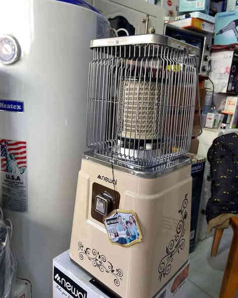 زبائننا الكرام ❤️❤️ 
✅ تم وصول وجبة جديدة من صوبة كهربائية ماركة نوال بسعر مناسب جداً والبيع اقصاد ونقد ..

• مفتاح امان عند الانقلاب 
• سهولة الحمل 
• تدفئة سريعة بكفاءة في المساحات الكبيرة • إعداد الحرارة بخطوتين 
• تصميم سطح المكتب 
• قدرة 2000 واط 

⚠️ لا نتعامل مع المناشئ الرديئة اطلاقاً بل نتعامل مع الماركات العالمية وذات الجودة الممتازة . 

#عنواننا 
🔹الفرع الاول :- واسط / قضاء الحي / شارع الجمعية / قرب سوق الخياطين 
🔹الفرع الثاني :- واسط / قضاء الحي / نهاية شارع الشيخ على اليمين / قرب مجمع رسول 

#للطلب والاستفسار :- 
***********    ***********

#معرض_محسن ….. #خيارك_الافضل
