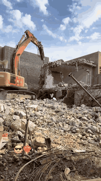 تفليش الدور والمباني القديمة ورفع الانقاض  بأحدث الاليات بمواده بدون فلوس في جميع مناطق ديالى الاتصال ***********
