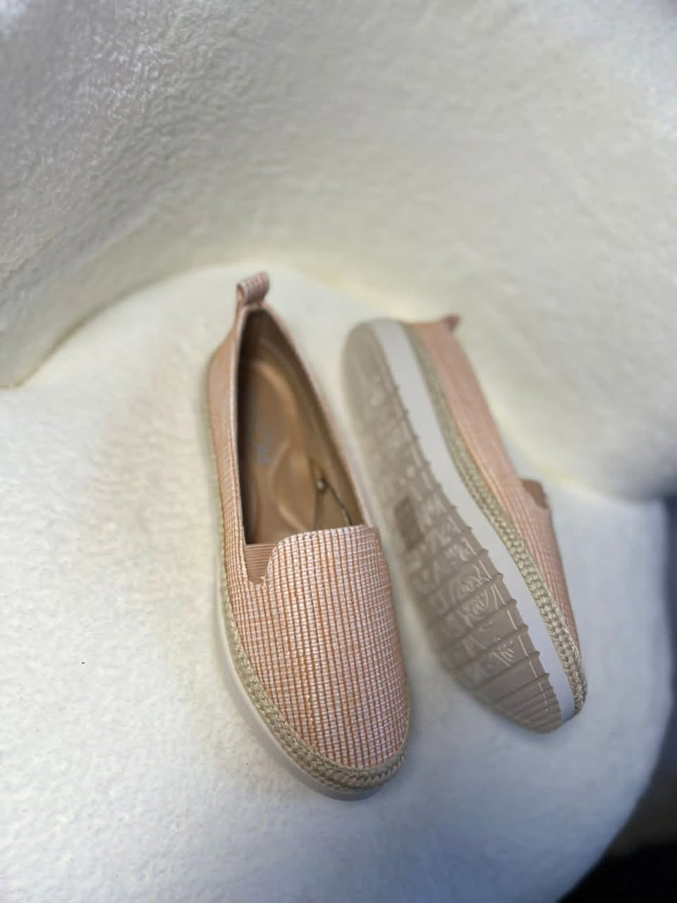 حذاء فلات طبي بخامة خوص مريحة جداً
🌈 متوفر بـ 4 ألوان
💰 السعر: 12,500 دينار فقط

📦 توصيل داخل بغداد: 2،000

✨ راحة وأناقة بسعر مناسب
#حذاء #فلات


**إذا كنت صاحب هذا الإعلان وتريد حذفه لأي سبب، رجاءا أرسل رسالة إلى الدعم الفني**