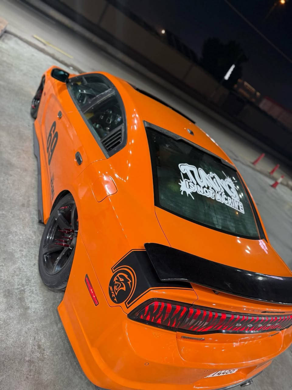 2014
فول مواصفات 
بيها صبغ جاملغ امامي فقط 
العنوان بغداد الجديدة 
رقم الهاتف ***********
