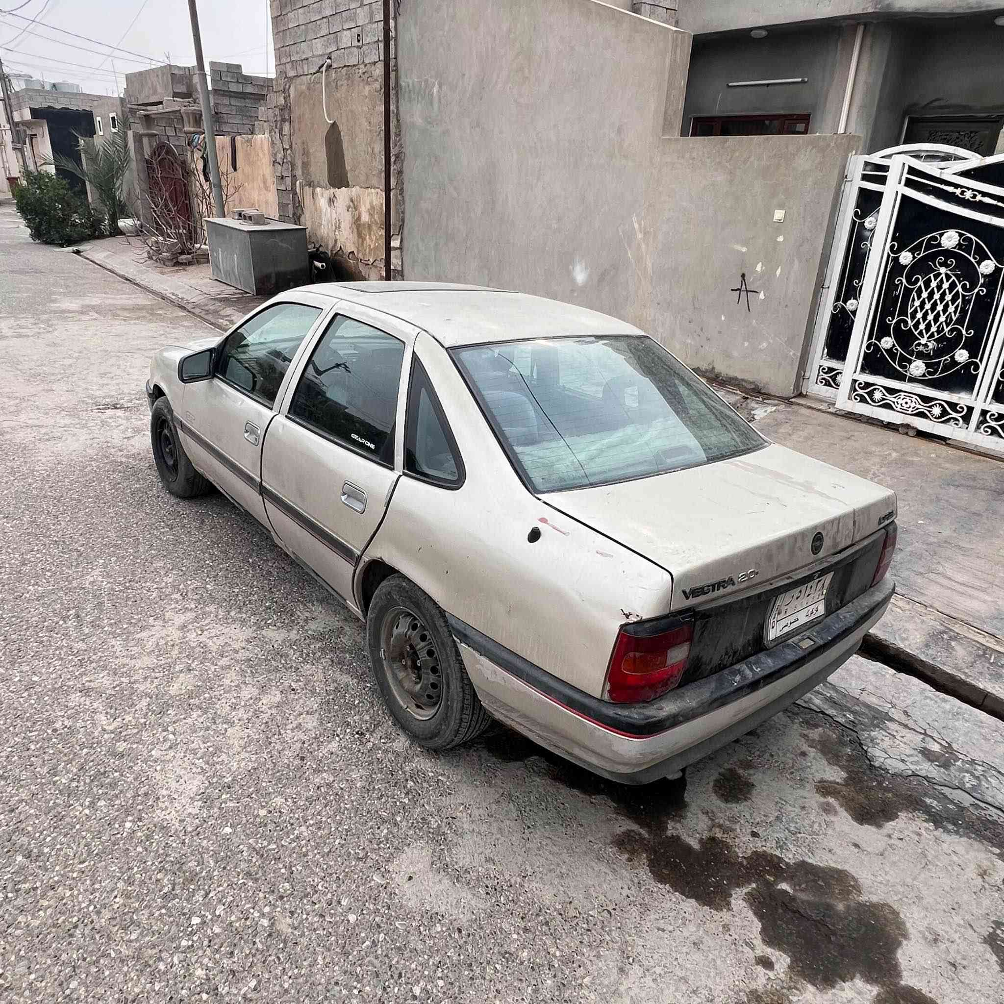 رقم تلفون *********** بيع مستعجل سعر ٣٠ ورقه كركوك, العراق
