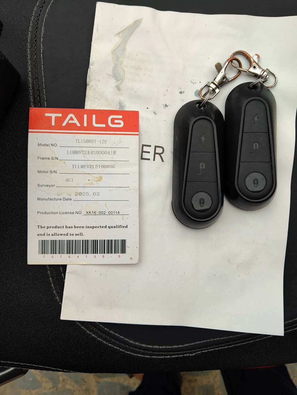 السلام عليكم دراجه ريان للبيع وحش الكون زيرو بعد ما ماشيه بيها شخوط باللزكات مثل ما واضحه بالصوره ماشيه  14 كيلو بس سعرها 900 وبيها مجال بسيط عنوان بغداد الشعب شارع الجزيره الاستفسار على هذا الرقم***********
