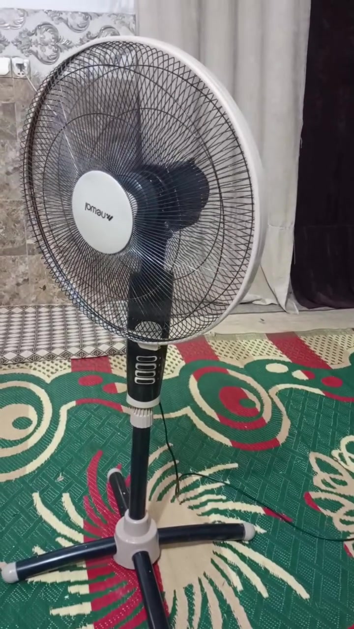 مروحه عموديه اخت الجديده ٣٠ ألف
العنوان باب طوريج قرب شركه كيه 
***********
