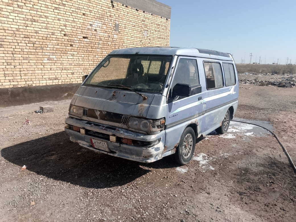 سلام عليكم سياره البيع شوف لعين رقم لماني محرك بل كارتون نكره سعر 8وراق أبيع كوم حديد مكاني ناصريهـ وهاذ رقمي ***********
