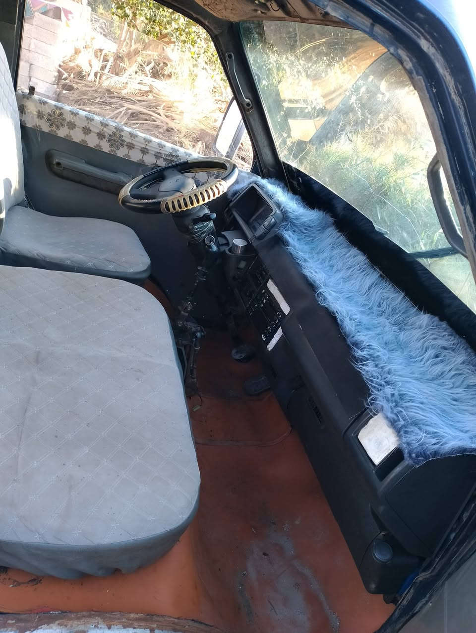 سلام عليكم ورحمة الله للبيع بسته موديل 94 كير ومحرك واكسن مكفولات الشواصي بيهن واحد مزنجر ومعمر السياره نضيفه خير من الله غرفتها تخبل السعر ع خاص تفضل ودلل


**إذا كنت صاحب هذا الإعلان وتريد حذفه لأي سبب، رجاءا أرسل رسالة إلى الدعم الفني**