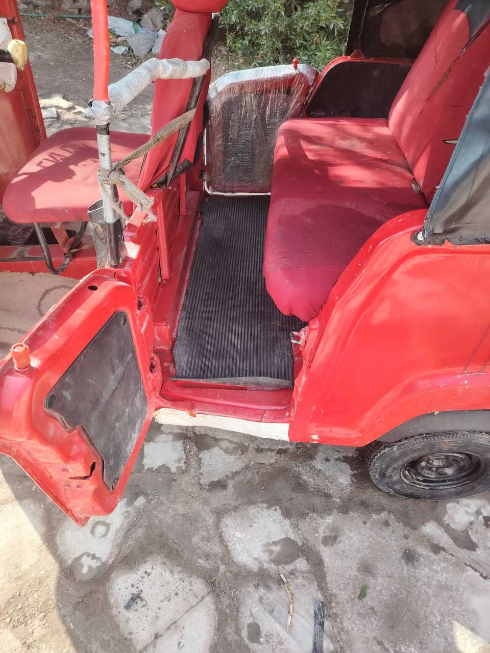 تك تك بياجو موديل 2022 أوراق اصولية السعر 3ملاينين ونص وبيه مجال حك الجيه مكلف ناشر هذا رقم راعيها *********** البصرة
