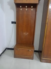 غرفة للبيع • ما بيها اضرار • حله عوافي