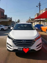 توسان 2018 رقم بغداد بسمي خليجي مكفوله من الصبغ ماشيه 67 كيلو متر سيار...