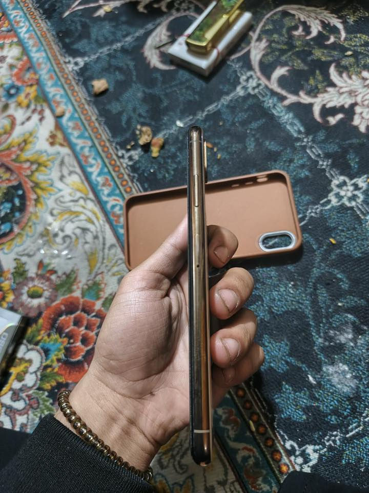 سلام عليكم اكس اس ماكس مكفول وتر شخط مابي دكه حاسبه وتاخذه ذاكره 512 بطاريه ٧٦ صرف كلش زين متصرف سعر 250 وبي مجال بسيط توضيح النقطه الصغيره البشاشه هاذ وصخ صاير جوه لزكه تجي الجهاز صافي ولكطه رقمي ***********
