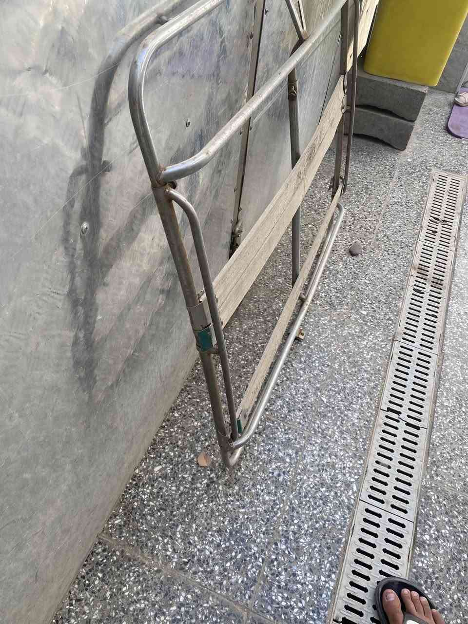 السلام عليكم 
سيبايه اصليه استيل ترهم تكتك ترهم سيارات ناصيه قيم بل يرضي الله وبل عافيه شوي ينرادلها غسل تطلع تلمع
عنوان العبيدي 
رقم ***********
