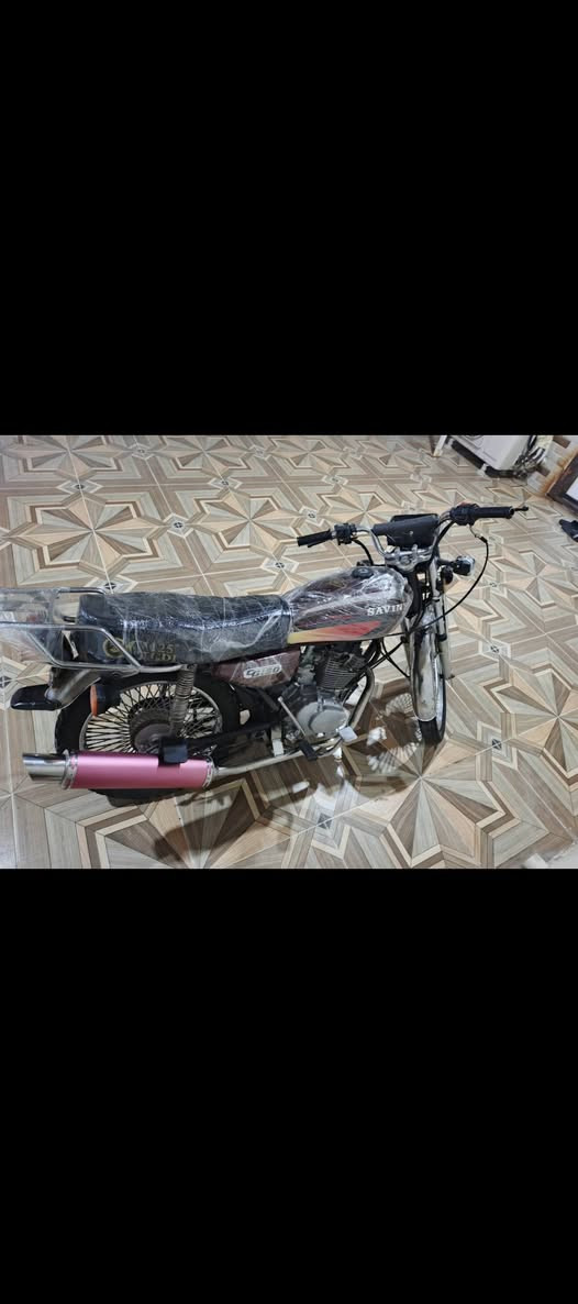 ماطور ايراني سافين
موديل 2021
5گير
محرك 200Cc جديد مجفته مابيهه ايي عيب
كهربائيات شغـاله
صالنصه رياضي طلقات نار صوت حلو 
تايرات جديده 
سعرها 325 وبيهه مجال لل شراي 
***********
مكاني كركوك
