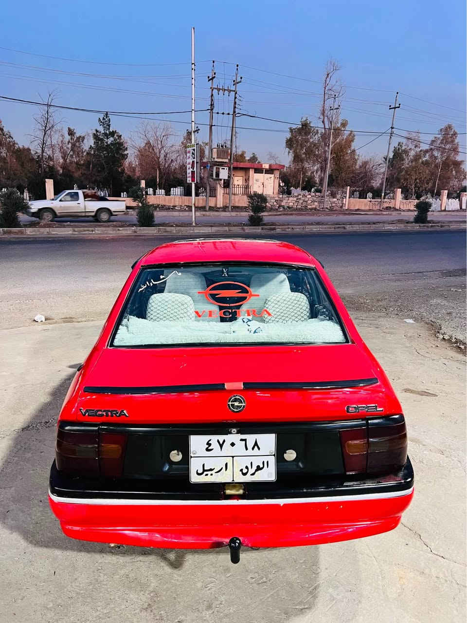 ئۆپڵ ڤیکترا مۆدیل١٩٩٠
مەکینە ١٨گێرعادی عام بۆجوانی 
بەدەنەی پێشی گۆراوە بێ لێدران بێ دەعم سعری٣٧$مجال
***********ڤایبەر واتسئاپ أربيل, العراق
