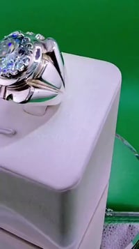 موزنايت • ٣٠ غرام • حجر جبيرة