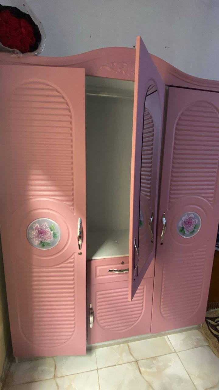 سلام عليكم جماعت الكروب متاح كنتور لبيع الي يريدة يرسلني عل خاص او يتصل على الرقم ***********
