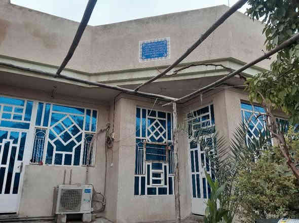 السلام عليكم
بيت للبيع مساحه ٢٤٠ م²
الحي العسكري تقاطع شيخ عقيل
للاستفسار
***********
