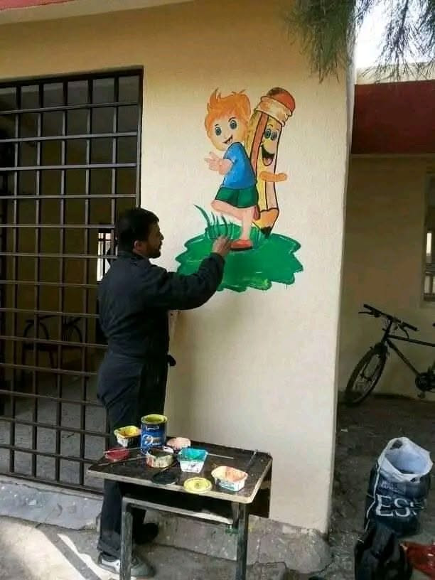 خط جميع انواع اللافتات و احجامها ، خط على الجدران ، رسم ، عمل نشرات مدرسية ، تصميم الاعلانات ، للاستفسار الاتصال على الارقام *********** /*********** ، الموقع موصل خي سومر مقابل ساحة الغاز
