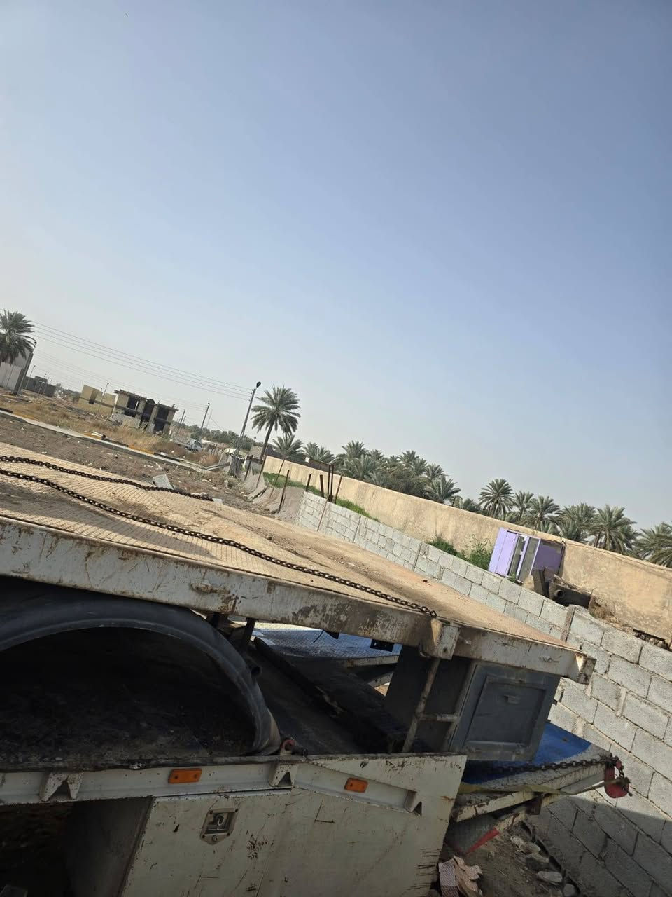 السلام عليكم
بدي سكانيا للبيع طول 6 الا ربع + قاعده كرين +طبشه ودافعه +تانكي هايدروليك السعر 25 ورقه 
 مكاني مسيب 
***********
