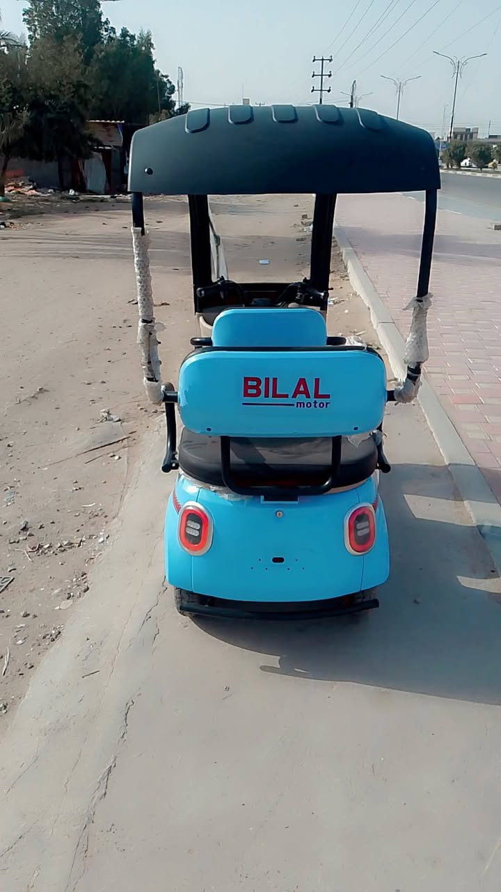 العنوان: لُقطة للبيع.. دراجة شحن (3 تواير) نظافة توب وبسعر مناسب! 🔋⚡
المواصفات والمميزات:
✅ ثبات وأمان: 3 تواير (متوازن وما توگع)، جداً مريحة وعملية.
✅ تحكم كامل: تحتوي على جير (بگ) للرجوع للخلف بكل سهولة.
✅ اقتصادية ومريحة: شحن كهرباء (انسا البنزين والدهن)، ومزودة بكرسي عريض ومريح وسلة أغراض.
✅ كاملة مكملة: الشاحنة الأصلية وياها، والإنارة والإشارات والهورن كلها شغالة 100%.
الحالة: الدراجة نظيفة جداً واستخدامها حشيم، وجاهزة للشغل والتنقل فوراً.
💰 السعر المطلوب: 950 ألف دينار عراقي (وبيه مجال قليل للطيبين والجادين).
📍 الموقع: كربلاء المقدسة - السايدين (الفاصل بين حي التحدي وحي الجاهز ***********
