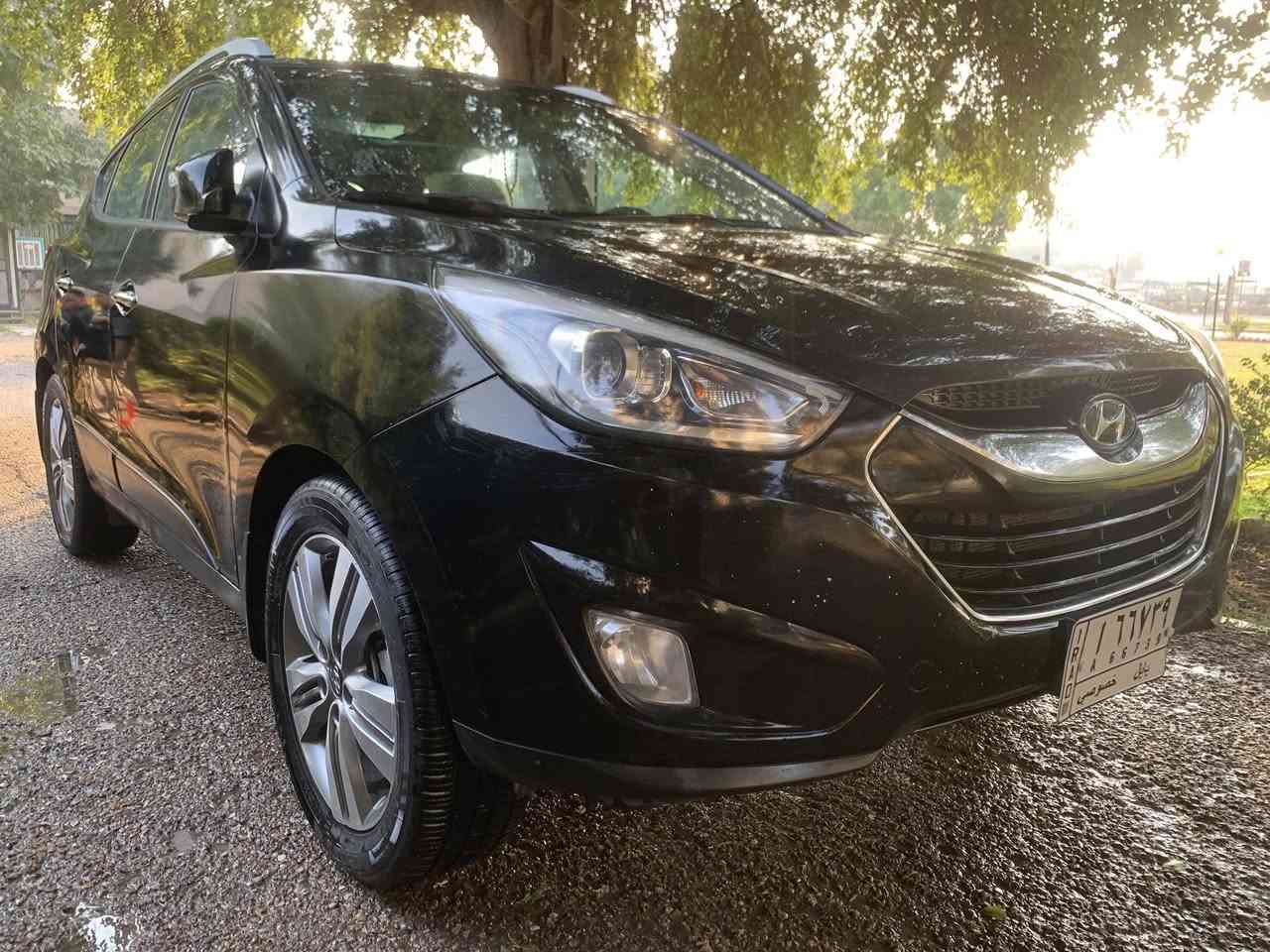 توسان 2015خليجي 
مكفول 
لمتد 1/1
بصمة
بانوراما 
كراسي جلد قرميدي
كراسي كهرباء 
مري شفط 
السعر 145 ورقه وبيها مجال 
للاستفسار ***********
