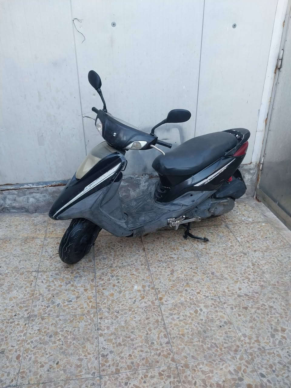 سلام عليكم للبيع بريز يباني رمبه مكفوله كفاله عامه سعر ٥٢٥ مكان بغداد بلديات على وضع رمبه نكره سلف أوراق كامله مكينه مامفتوحه كفاله نتصل *********** خاص ماكو
