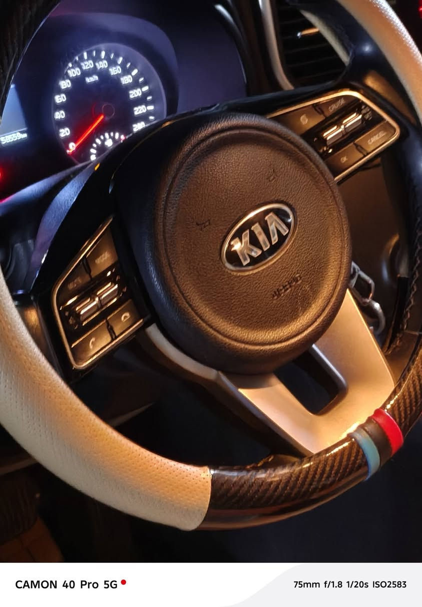 للبيع فقط كيا سبورتج خليجي ٢٠٢١ سياره جديده مكفوله كفاله عامه عده مكانين بارد موضحات بالصور شخط ومصلح تصليح بسيط رقم بغداد دولي بأسمي
نص مواصفات
سويج
كامره خلفيه دواره 
كشنات كهرباء
داخل جوزي
مري شفط 
اشاير بلمري 
حساس خلفي 
مكاني بغداد بسماية 
السعر ٢١٠ وبيها مجال بسيط
***********
