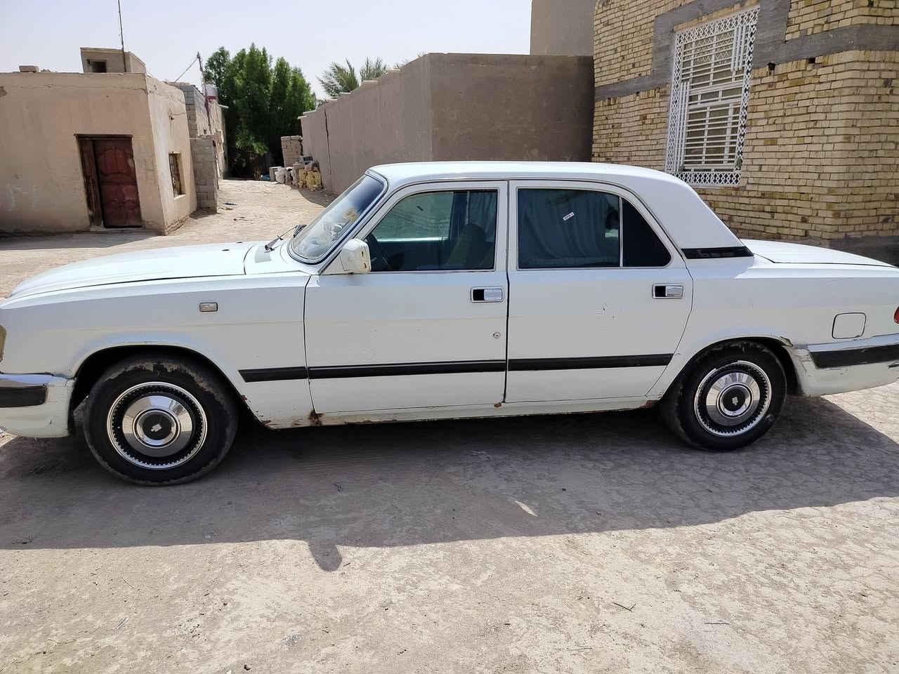 سلام عليكم سياره فولكه للبيع سياره بأسمي جاهزه محور سيدان 15 تبريد محور راس الثور مكينه وكير جدد خير من الله تخم تاير جديد سعر 48 وبيه مجال 
***********
***********
