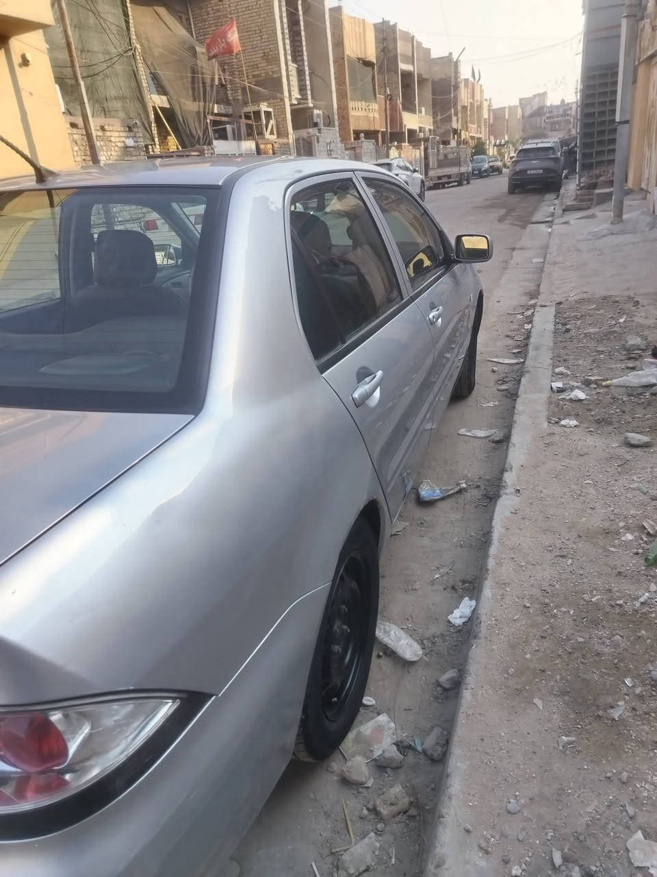 السلام عليكم ورحمة الله وبركاتة
عندي سيارة لانسر بومة 2011 للبيع
 محرك تبريد وصدر مكفول
شاشه وكاميرا خلفية 
وسونرها وياها
منظومة غاز كاملة
مكاني بغداد الشعب
رقمي ***********
السعر 88
رقم بغداد 
السياره بأسمي
