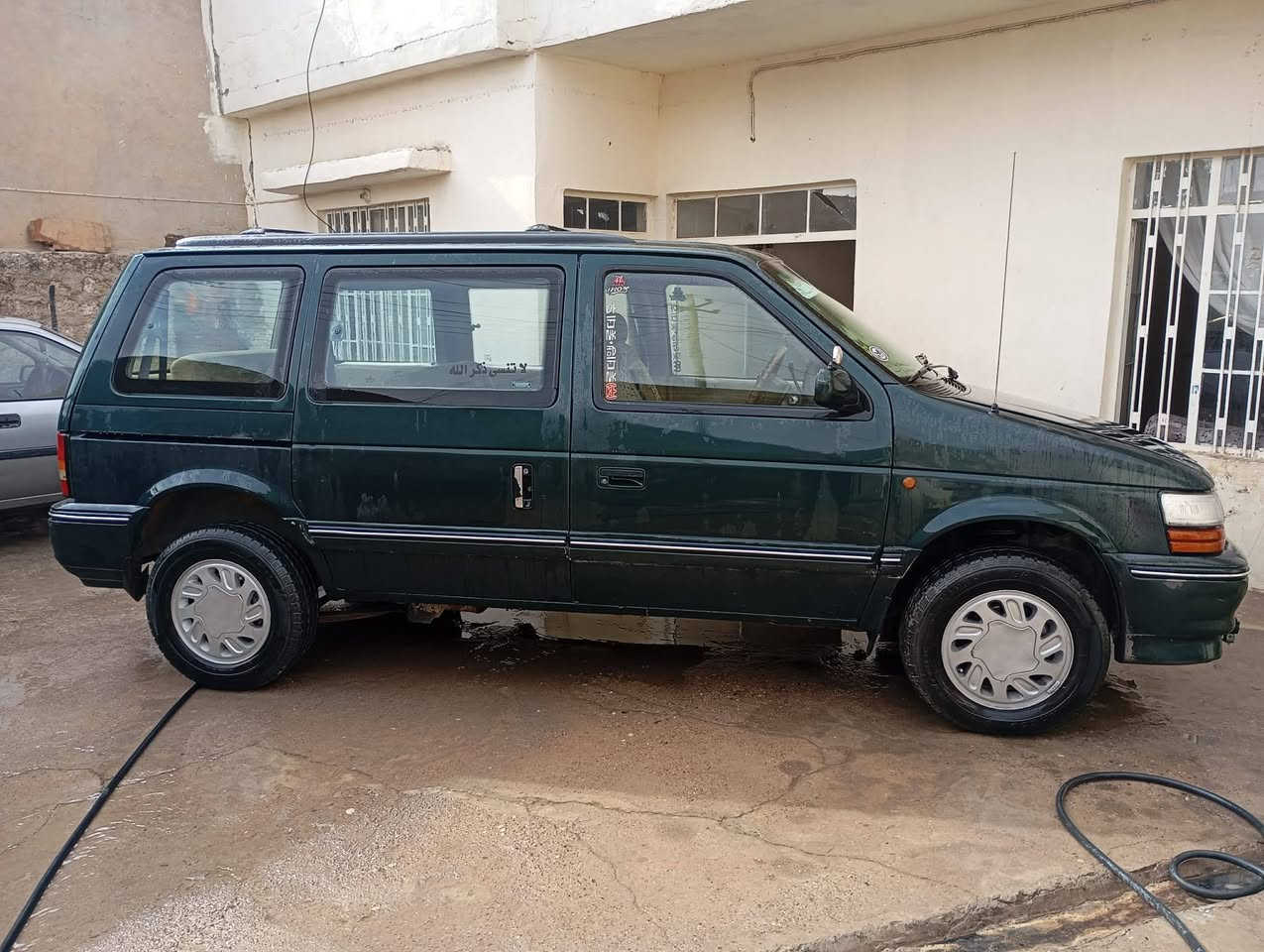 سلام عليكم
للبيع كرايسلر 
محرك 24 
رقم انكليزي 
 رقم صاحب السيارة ***********
