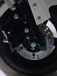 همر مدرعة • سرعة 99 • 2500وات