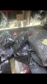 عالم الخامات والقماشات والتلبيسات فقط عند علي طيارة  جميع أنواع الأقمش...