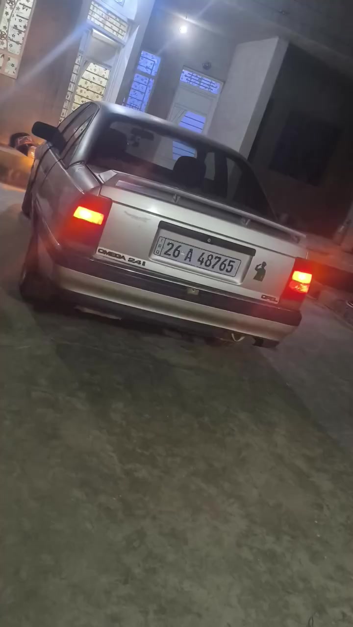 سياره اوميكا موديل 91⚡🚀
رقم مسطره سنويه مجدد 30 وكاله وتحويل 
 كير ومحرك بطه 💫.
كهربائية شغاله وجمات✨
غرفتها فووول نضافه 🎇
بدون خياس  سياره مال جنيه ما تصرف عليها 
يرهم للمرواس والبيع  سعرها مناسب
***********📞☎️
***********📞☎️
