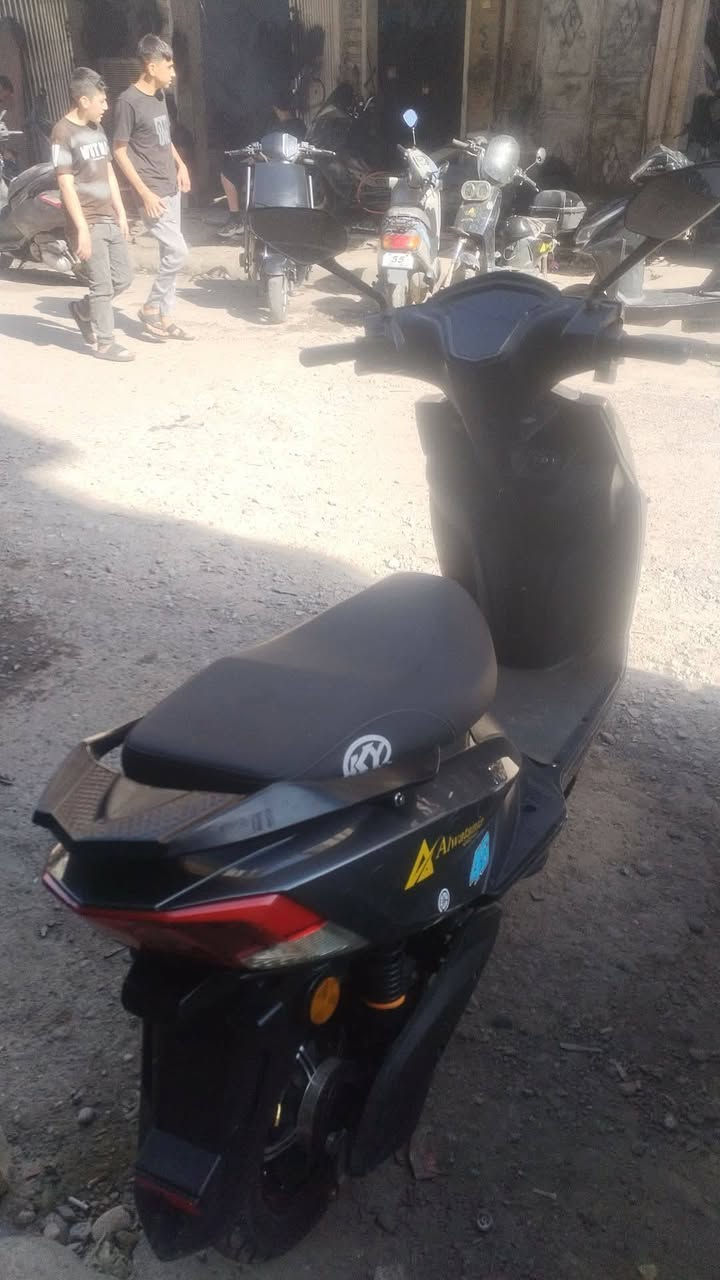 ماطور سكنس للبيع
6 بطاريات وحده دبل ولباقي مسطره
التواصل علا الرقم
*********** بي واتساب
***********
السعر 450 وبي مجال
التواصل علا الرقم خاص ما عندي بس واتساب اكو
