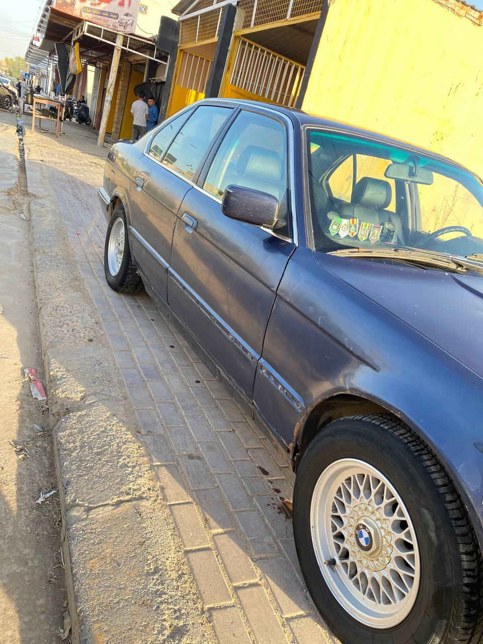 السلام عليكم
BMW 

للبيع 

اصل 525 

شرط وضع شركه بلادي 

شرط لا صرف ولانفخ 

شرط التحويل سياره بسمي 

غرفه جلد نضيفه حيل 
محرك كبس كير عادي

سياره وضع شركه 

رقم نينوى 

موديل 94

***********

***********

مكان السياره جنوب الموصل حمام العليل
