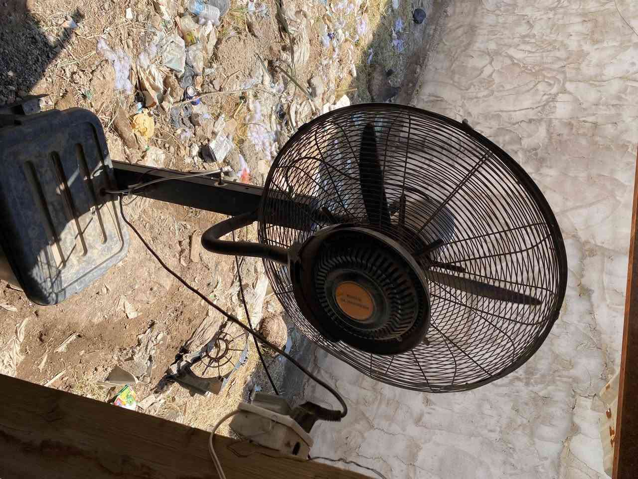 بنكة للبيع 
مع نزول عدد 2
مع ماطور نوزل 
مع حوظ ماء بلادي 
السعر 80وبيها مجال 
هذا رقمي ***********
