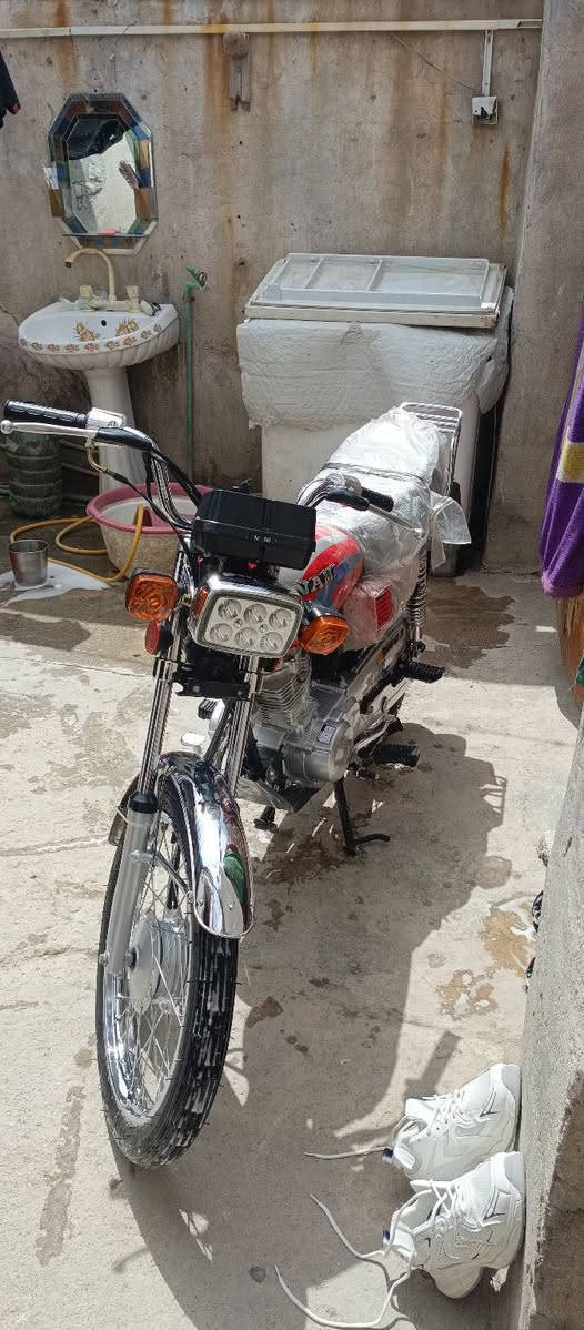 دراجه نامه شلامجه مديل 24 طالعه بل 26 رقم او سنويه اربيل تحويل ثاني يوم دراجه زيرو كفاله عامه من الزلغ السعر  2100او بيها مجال الشراي يدلل علينه المكان البصره الكزيزه الرقم للستفسار *********** البصرة, العراق
