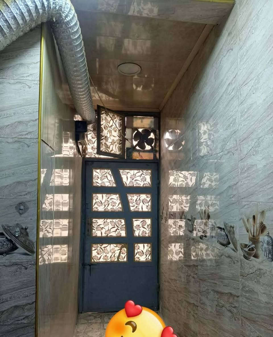 🏠 بيت للبيع
📐 المساحة: 100 متر
📍 شارع المطار – عمود 260
يبعد 50 متر عن الشارع

🛏 غرفة، صالة، مطبخ، استقبال
🚿 حمام داخلي + حمام خارجي
✨ سيراميك، تغليف، كاشي

📄 طابو زراعي سند 25 مشمول بالتطويب

💰 السعر35مليون (قابل للتفاوض البسيط)
 – الاتصال عى رقم صاحب البيت
📱 (‏‪***********‬‏ @إشارة
