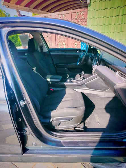 كي فايف موديل ٢٠٢٣ وارد امريكي حادث فقط بنيد وهنا بل عراق نصبغ قبق جنطه يعني بيها صبغ قطعتين فقط فول مواصفات عدا البانوراما معروفه مواصفات ال k5 سياره بسمي رقم بغداد الدولي هزه وسنويه كله جديد السعر ١٤٥ ورقه مكان السياره بغداد البلديات ***********صور امريكا مرفقه مع الصور
