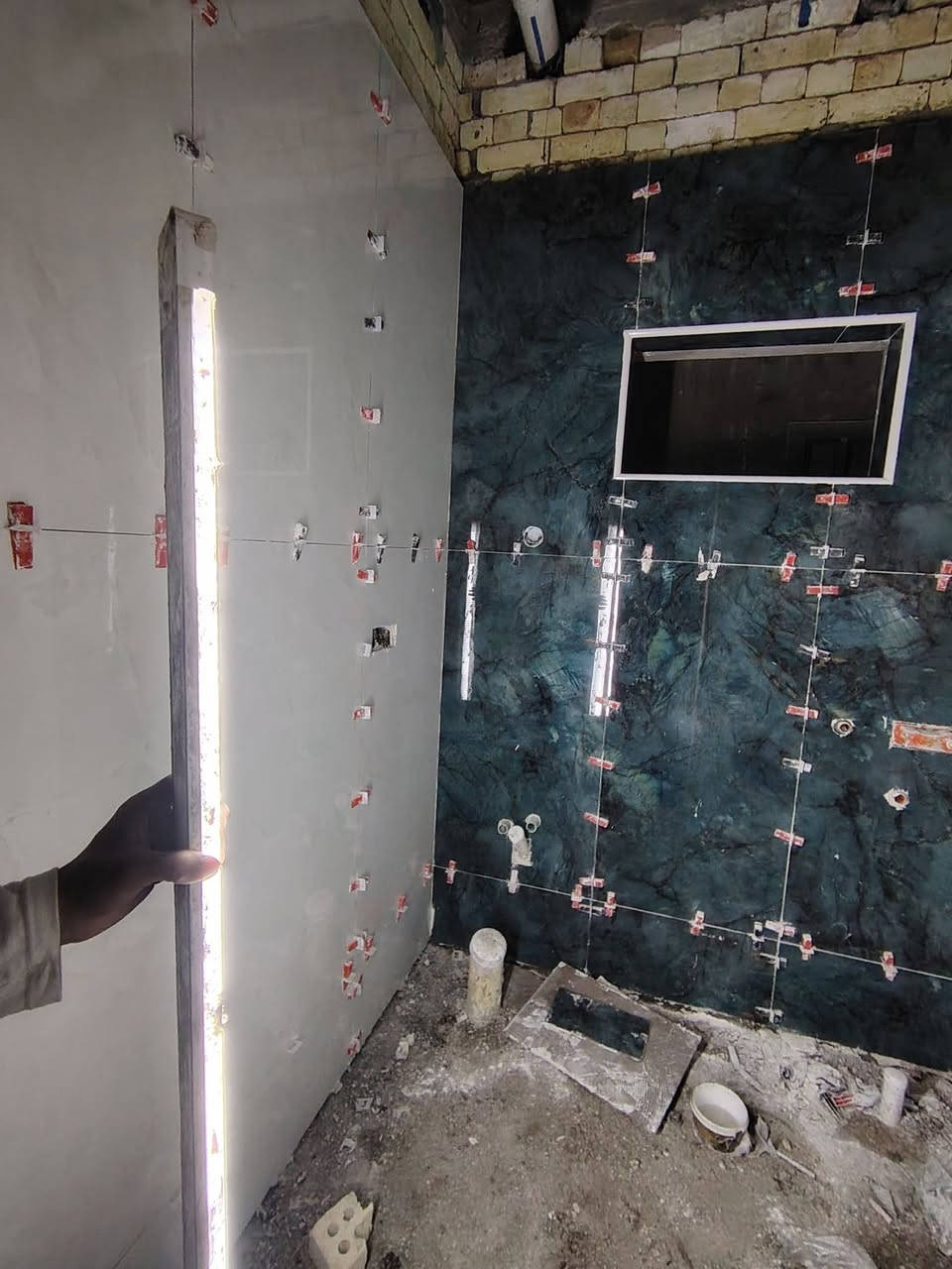 خلفات لبخ وتصفير سيراميك وبراسلين ومرمر شغل درجه اولى الاستفسار اتصل بنا ***********
