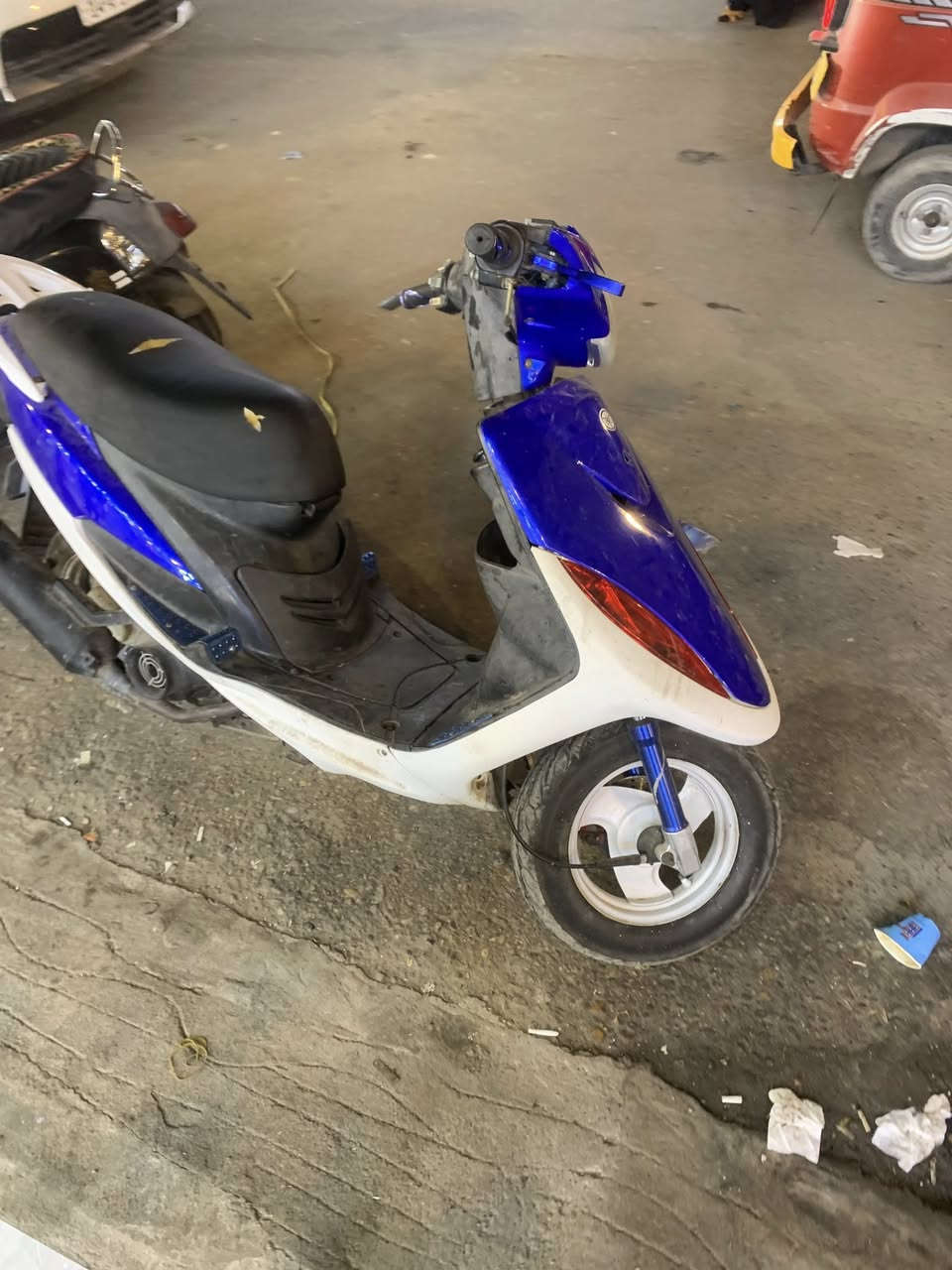 ماكس عدله مفتوحة موجوده اغراضه البلادي كفر ابيض والصفحه مال كلج والكلجات البلادي  سعر 400          
***********
يدات بريك رياضي koso 
يدات بانزين رياضي 
صدر امامي رياضي 
قطره دهن رياضي 
سلف رياضي 55
