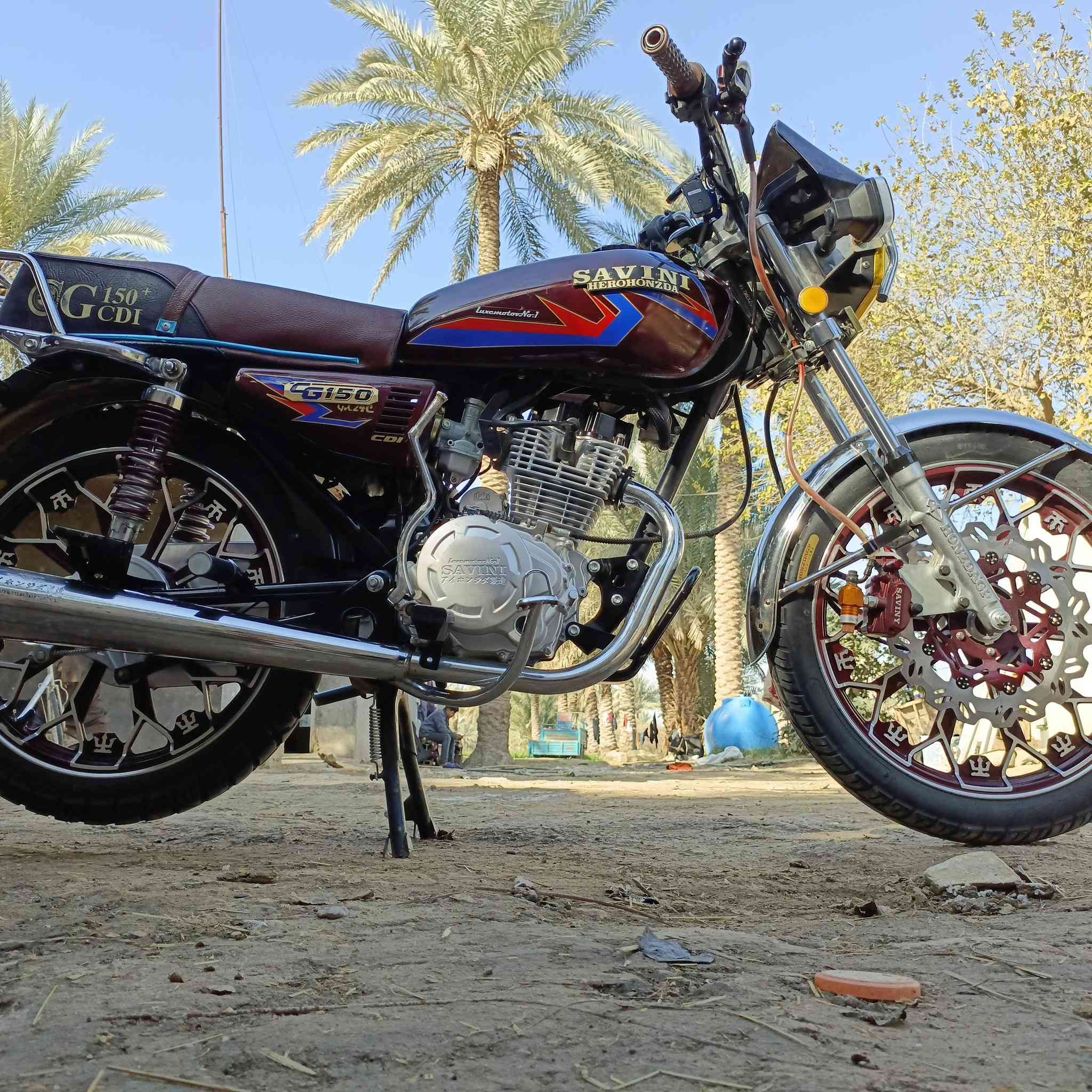 سلام عليكم دراجه البيع موديل 2025اوراق اصولي سعره 900وبيه مجال الطيبين وهاذه رقمي ***********
