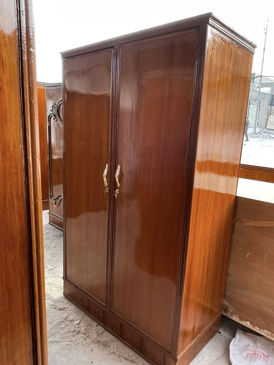 كناتير بابين تزكام سعر الواحد ١٤٥ وبي مجال مكان نجف ***********
