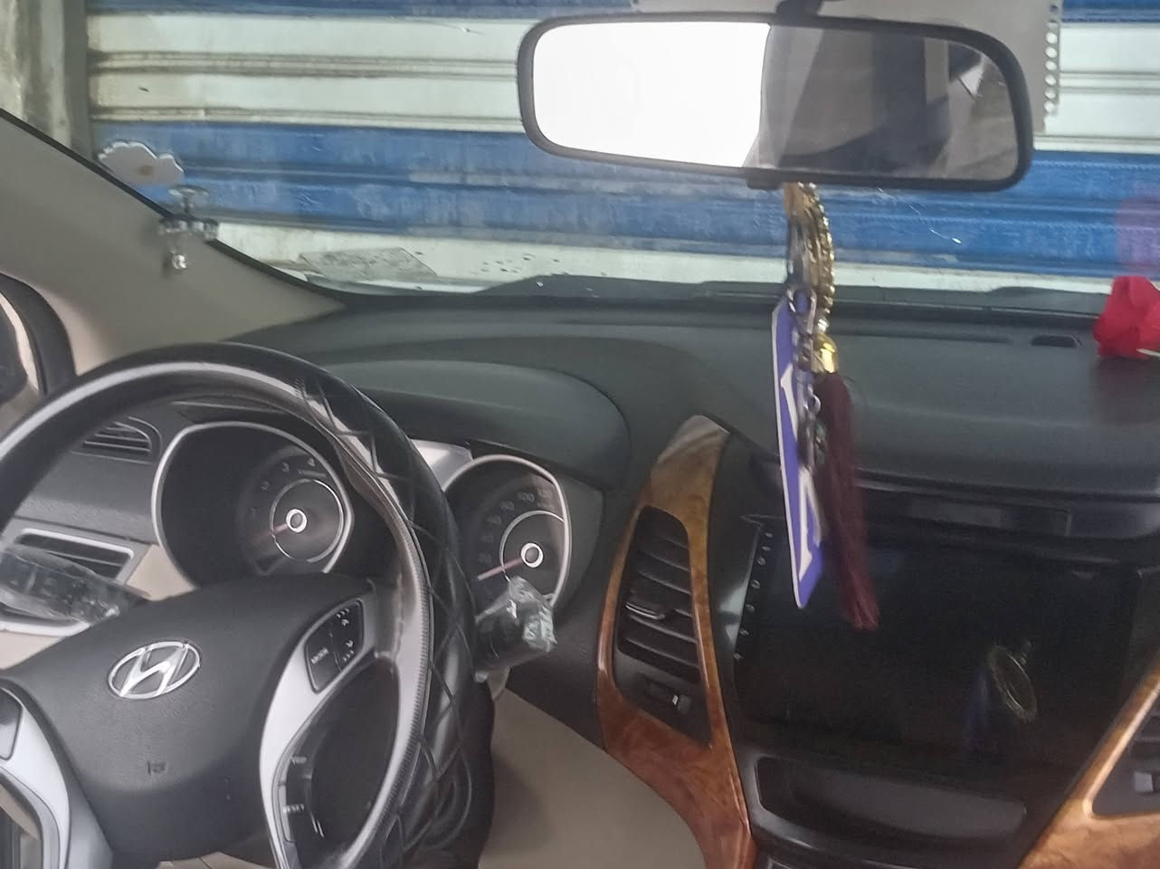 سلام عليكم النتره 2016 خليجي موصفت سياره
شفط مرايت
تحكم ستيرن
فتحه القمره
شير بل مريت
تبريد 🥶
مكين ١٨٠٠
سياره حلوه وخير من الله سعر ١١٥ وبيه مجال وترهم مروس حسب القناع وكل الهله بل شرفنه رقم الهاتف ***********
