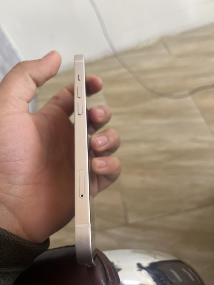 السلام عليكم ايفون ١٣عادي جهاز وتر مداخل تصليح فقط بطاريه ٧٣وصرفه طبيعي ذاكره ١٢٨كارتون كامل ملحقات جهاز شخط واحد مابي جديد بمعنى الكلمه وانطيك ويا ١٠كفرات سعر كلش مناسب رسلني واتساب ***********عندي توصيل
