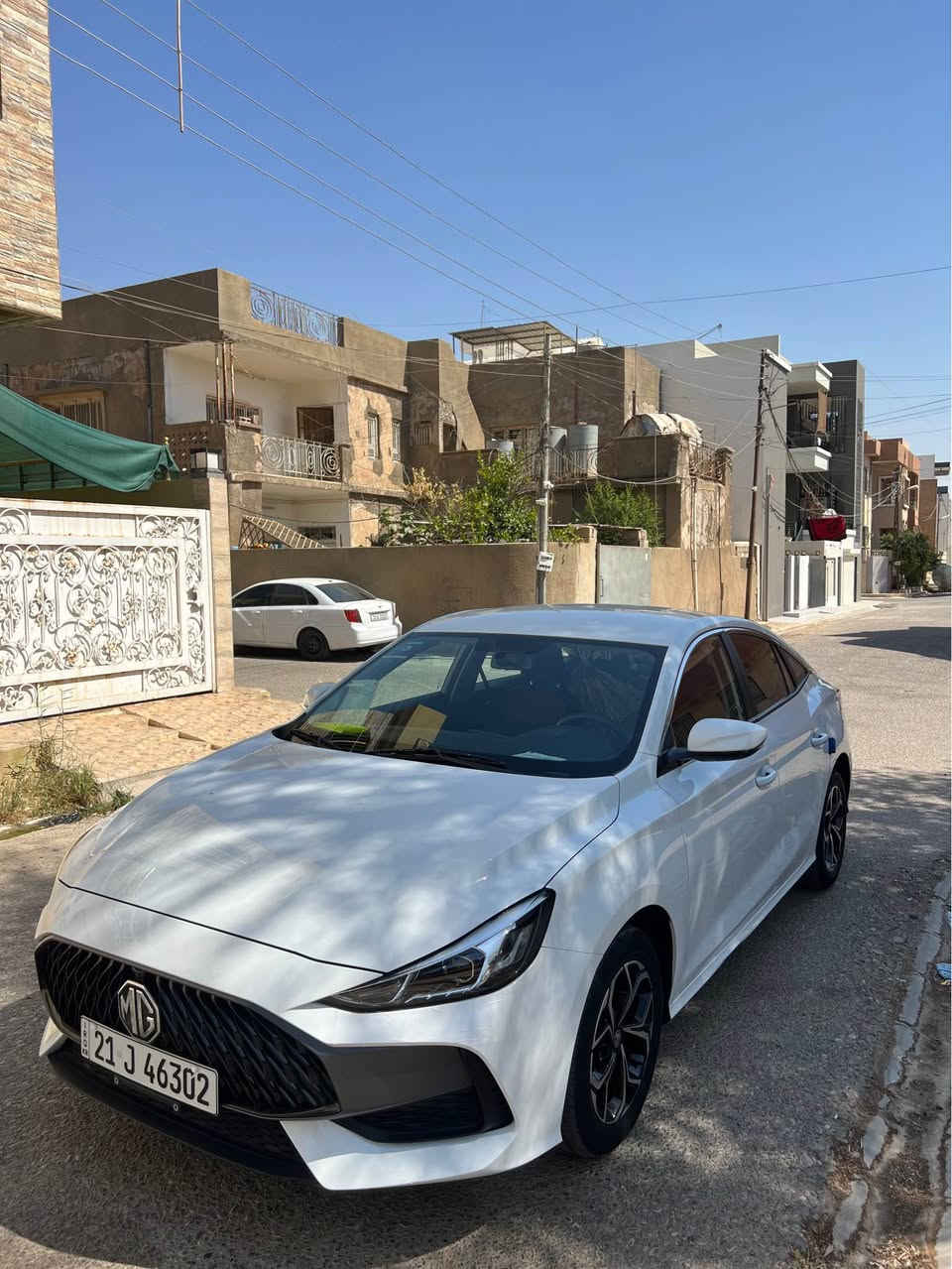 MG GT 2025
بةي دعم بي بوياخ هةيچي نية تةنها دوسةكي توزى قوپاوه
رقةمة بةناوي خومة 
12000km رويشتوه
گيري عاديه 
گيروه مةكينى بةشةرت
سعرى 100$ 
شوين كركوك 
رقم موبايل *********** كركوك, العراق
