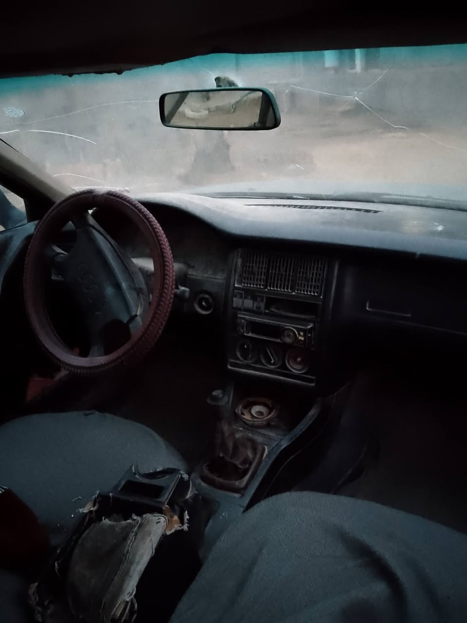 أودي للبيع موديل 91 ... السعر 10ورقات وبيهة مجال.اتصل عل الرقم.***********
