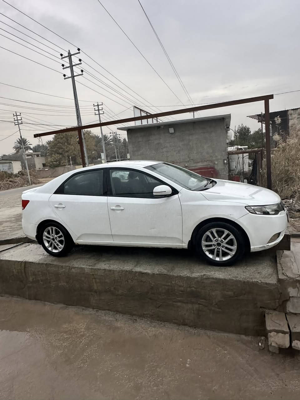 كيا سيراتو ٢٠١١ خليجي محرك ١٦٠٠ دوش
رقم انكليزي 
سعر ٨٠ مع مجال بسيط 
مكاني كربلاء 
***********
