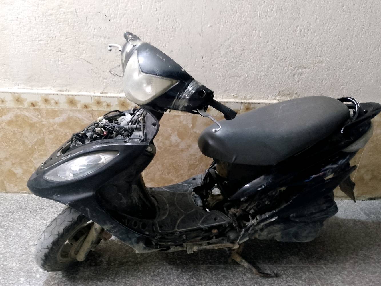 دراجه جيفور عطلانه سلف هندر فقط باتري جديد مشدود بيه العنوان ناصرية مركز 
